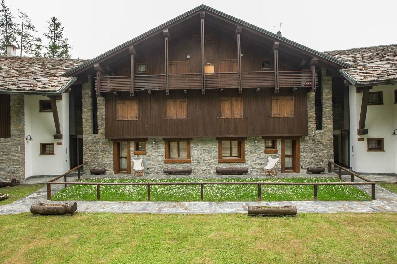 Joivy Superb Apartments For 6 With Mountain View And Garden In Courmayeur Ngoại thất bức ảnh